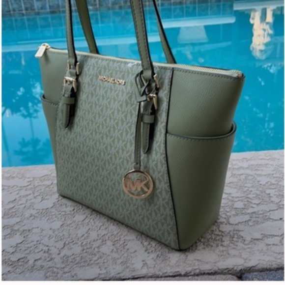 Michael Kors Handbags - Michael Kors Charlotte Large Top Zip Tote